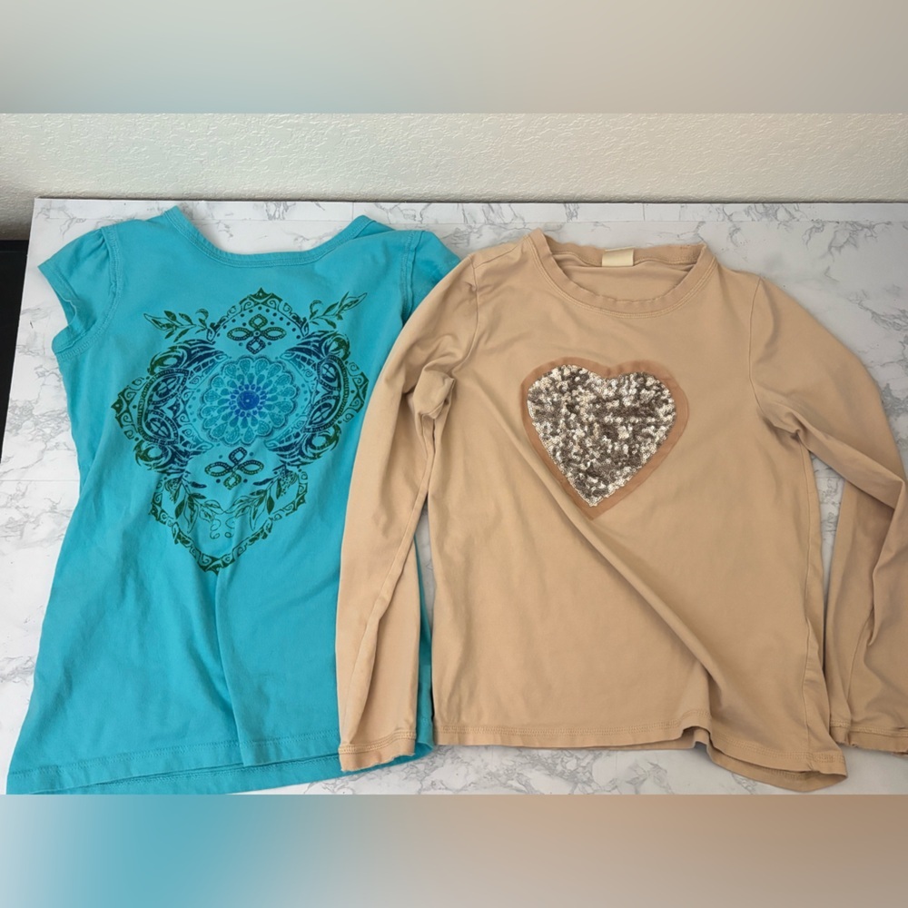 Girls Xhilaration Zara Ciris Tops Lot Of 2 L 11/12 Heart Paisley Shirts​